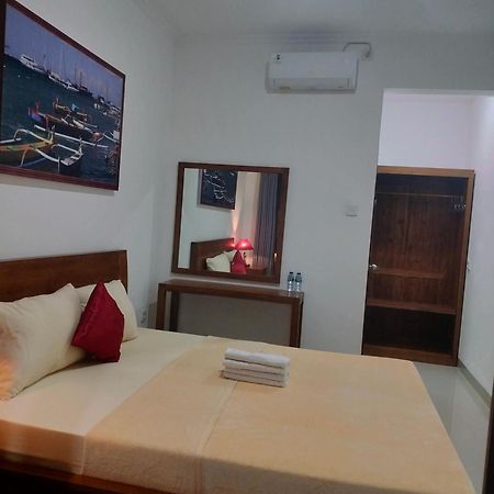 D&D Homestay Pesanggaran Экстерьер фото