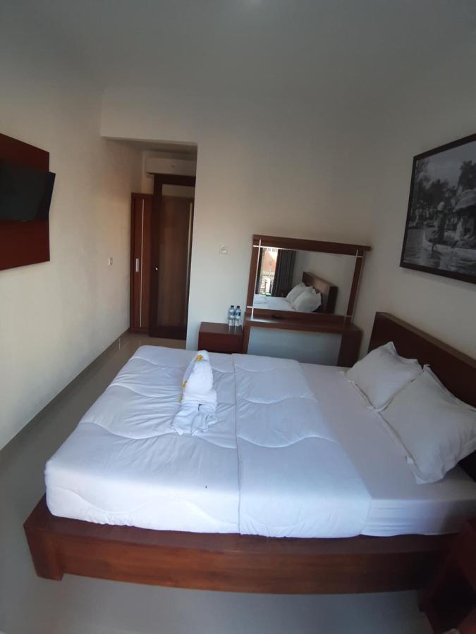 D&D Homestay Pesanggaran Экстерьер фото