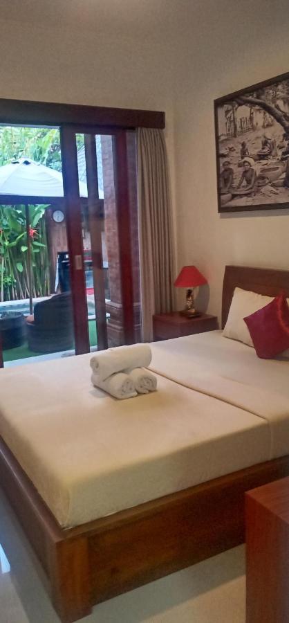 D&D Homestay Pesanggaran Экстерьер фото