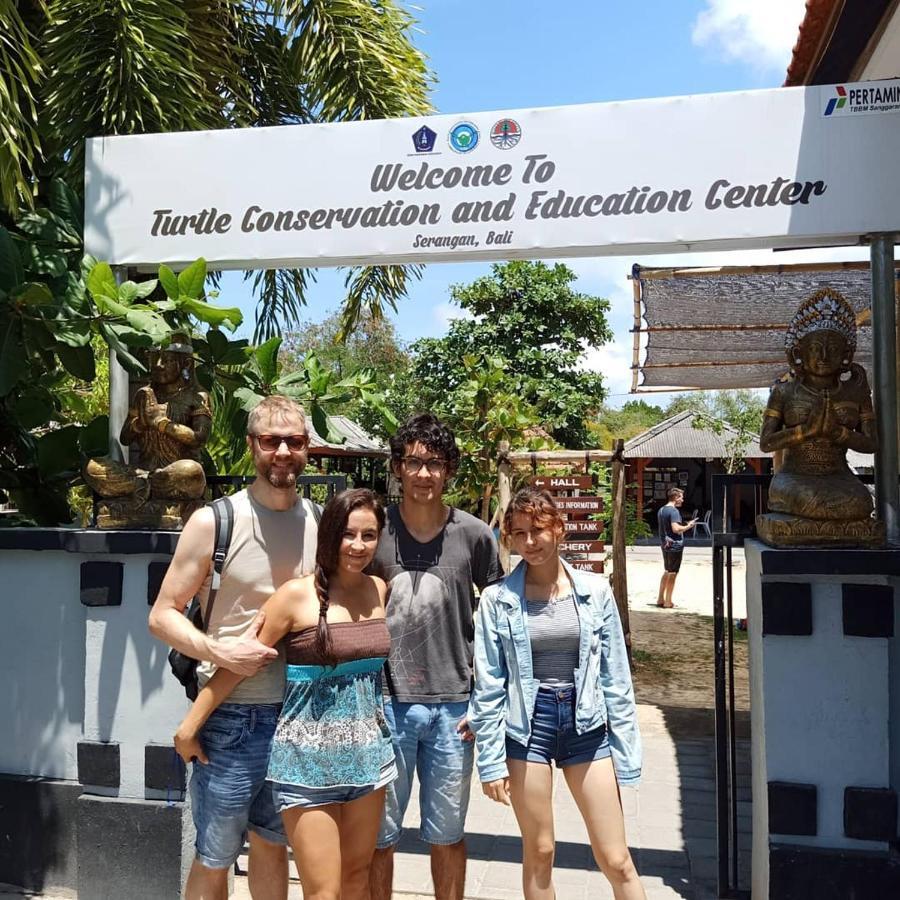 D&D Homestay Pesanggaran Экстерьер фото